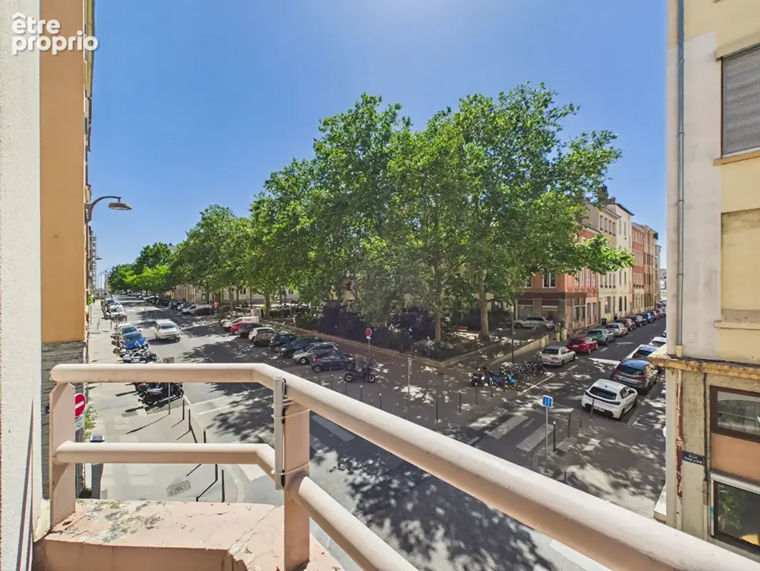 Place Cdt Arnaud - Appartement T3 - photo 2