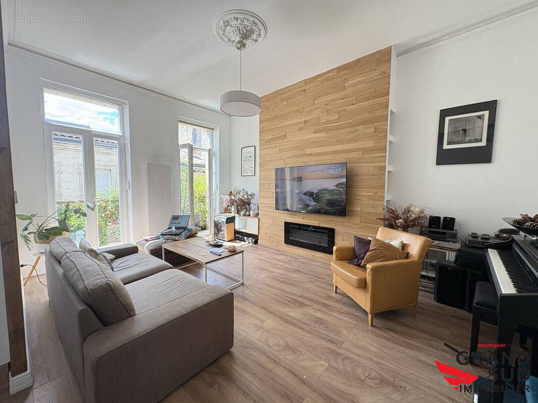 Appartement à BORDEAUX