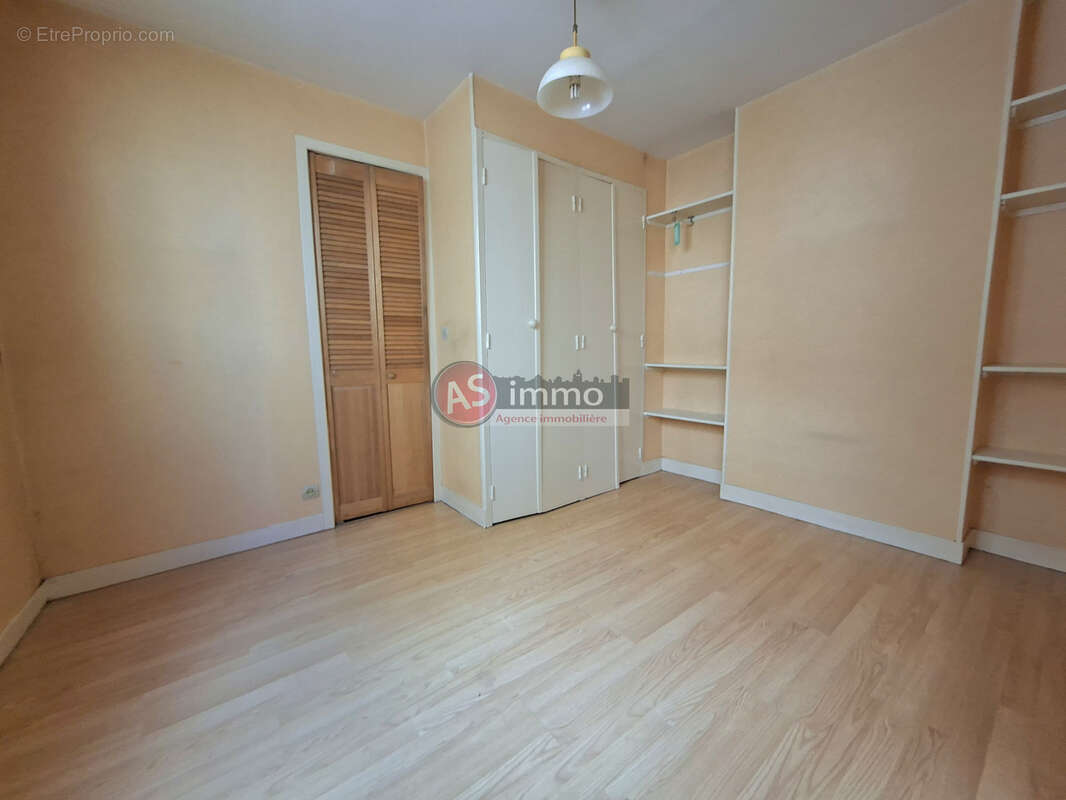 Appartement à raffraîchir - 47.95 m2 - photo 5