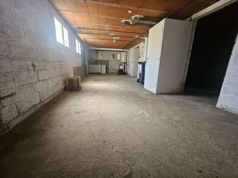 Maison à MONTROND-LES-BAINS