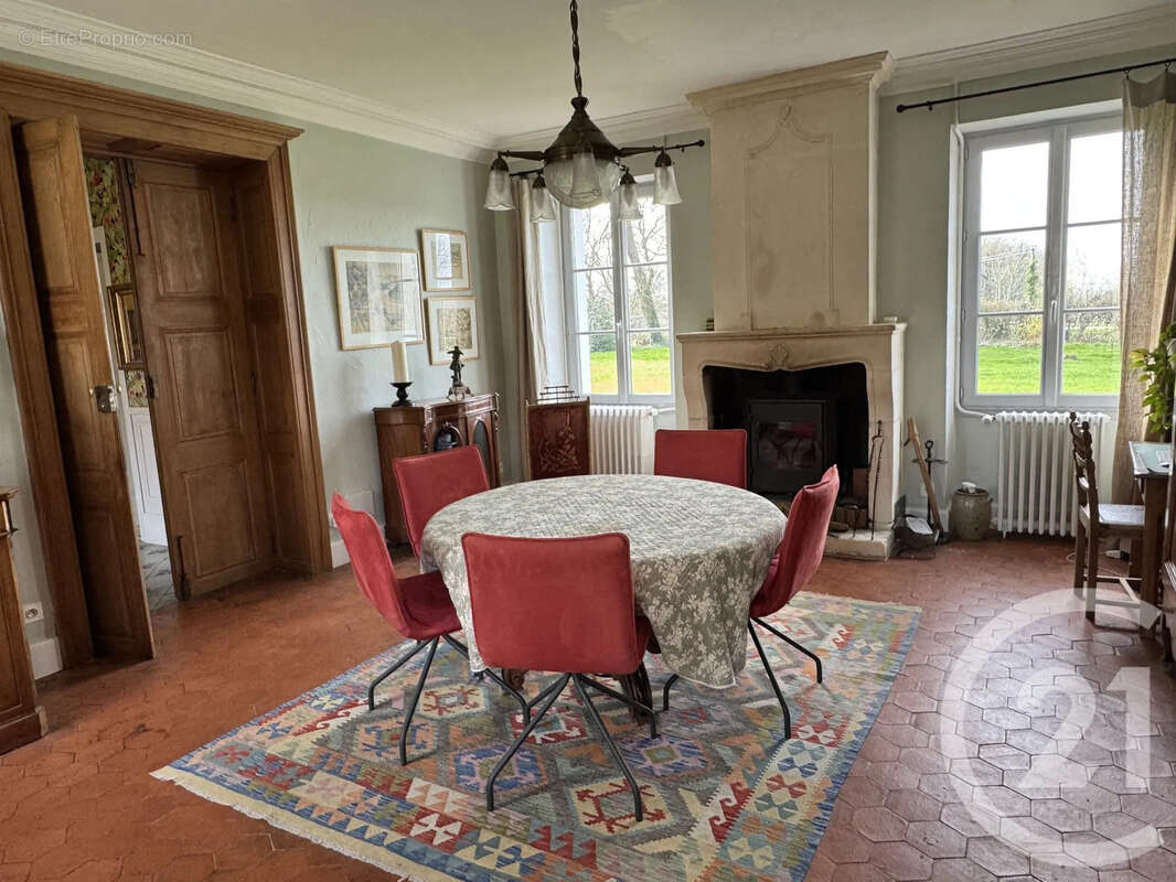 Maison à COSNE-COURS-SUR-LOIRE