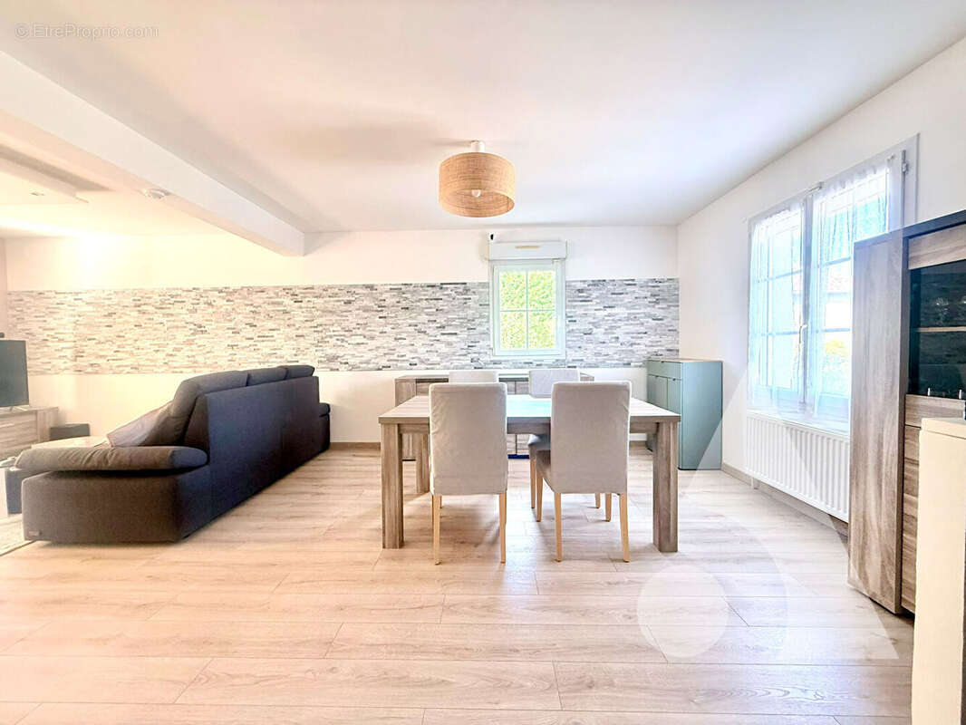 Maison 4 chambres vivable de plain pied sur sous-sol avec jardin - photo 16