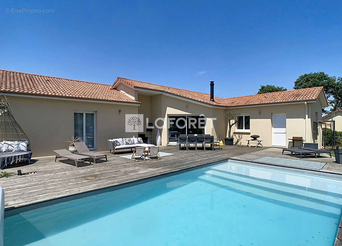 Maison Veyrac 6 pièce(s) 136.34 m2 - photo 11