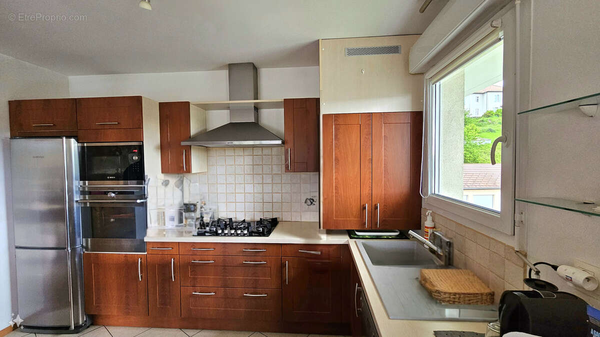 Appartement à ALLONZIER-LA-CAILLE