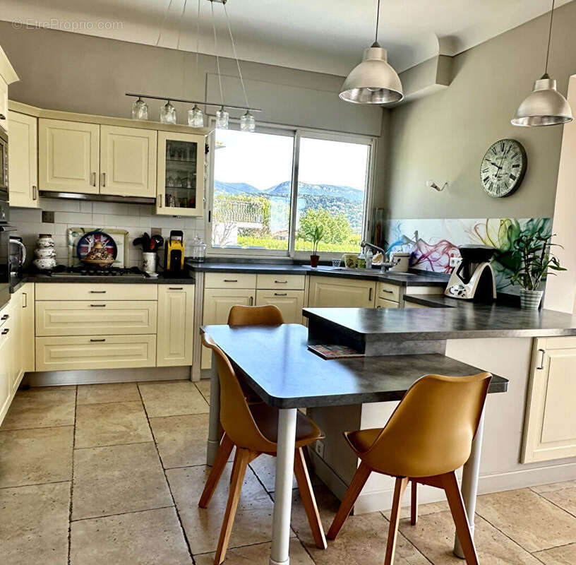 Maison à LA COLLE-SUR-LOUP