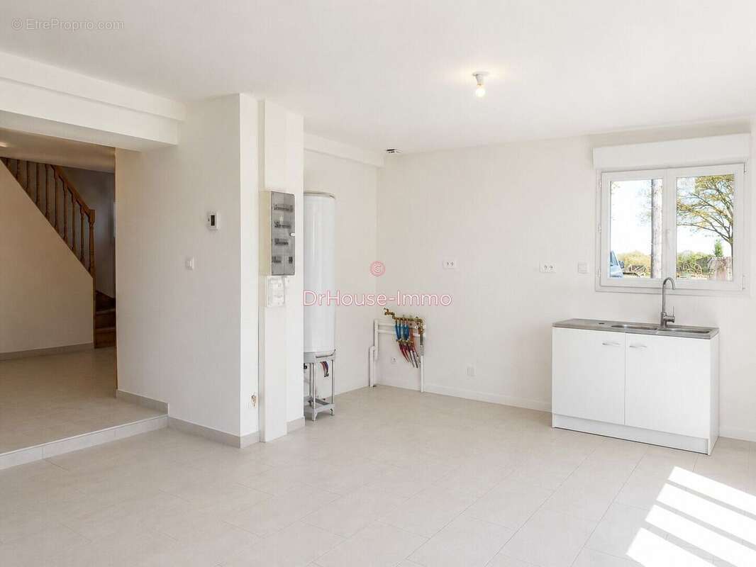 Maison 140 m² à La Chevallerais  - photo 12