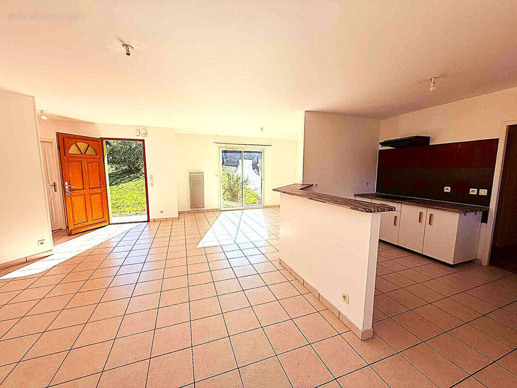 Maison à SAINT-LOUBES