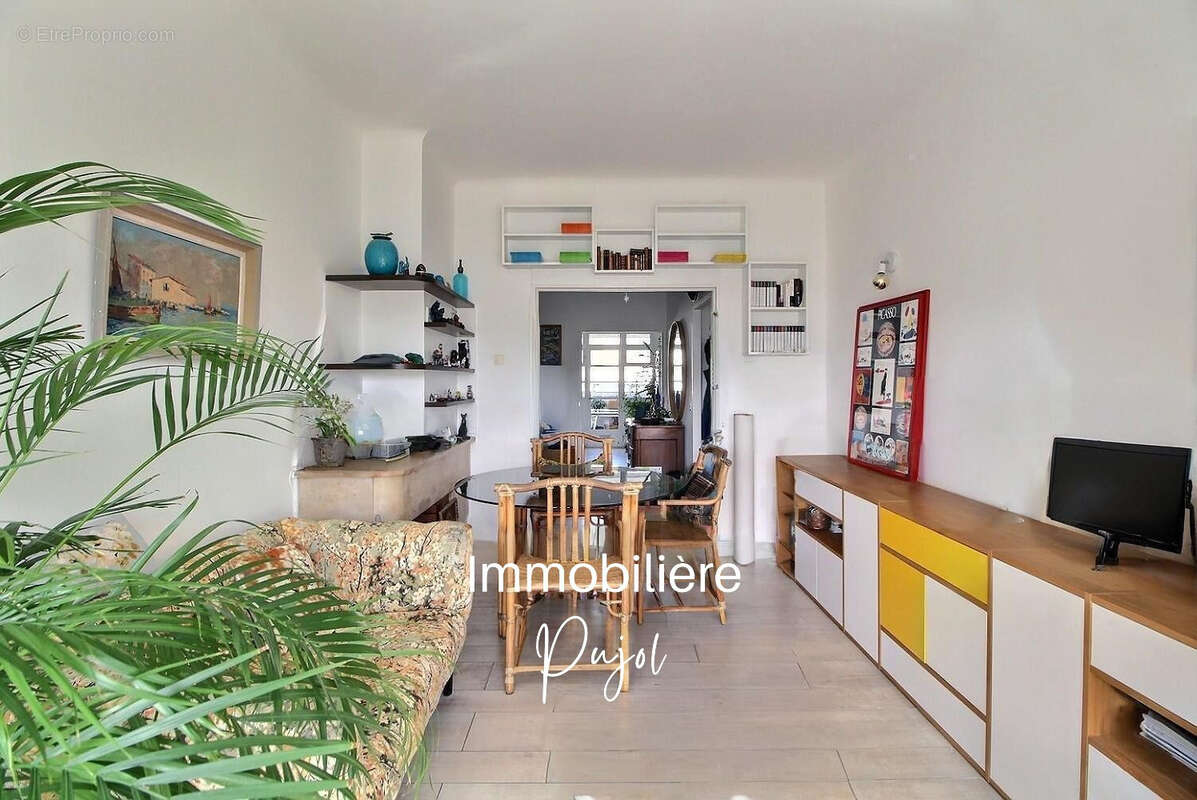 Appartement à MARSEILLE-2E