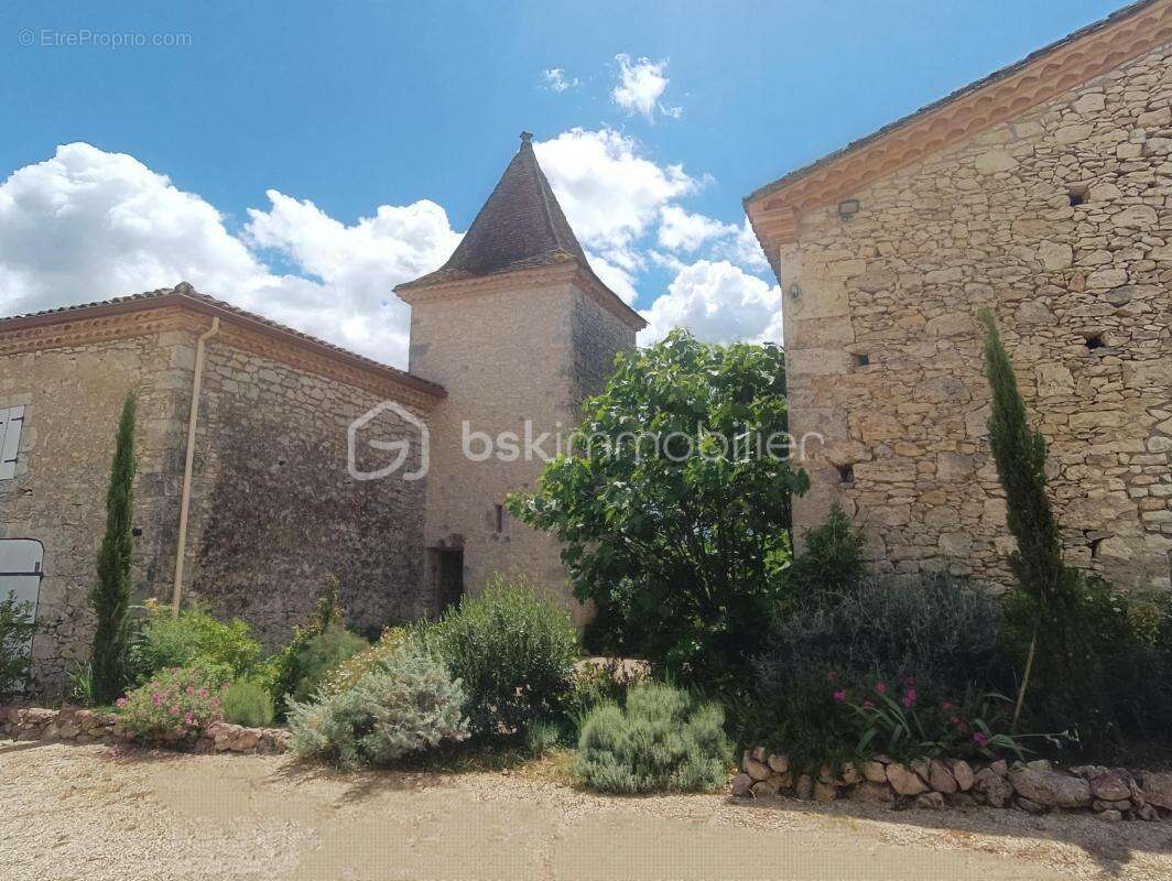 Maison à SAINT-LEONARD
