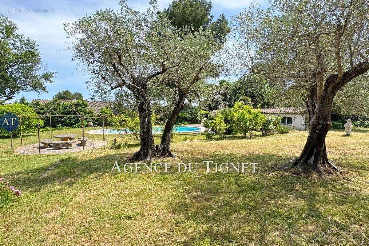 Maison à SPERACEDES