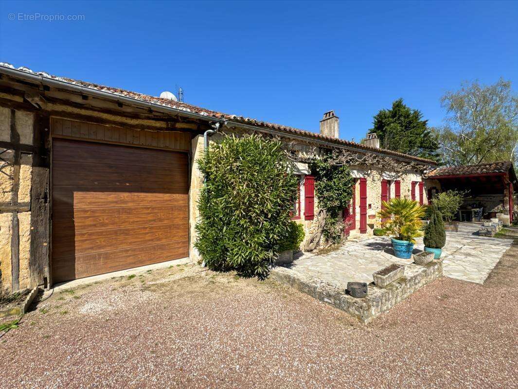 Maison à SAINT-JEAN-D'ATAUX