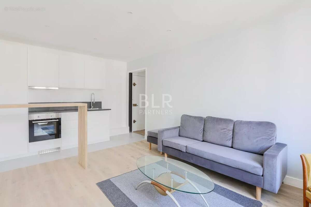 Appartement à PARIS-2E
