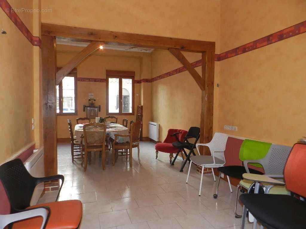 Maison à SAINT-PIERRE-SUR-DIVES