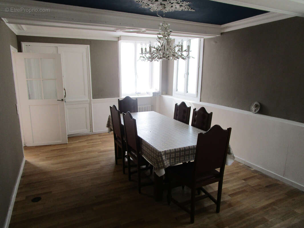 Maison à LANDELLES-ET-COUPIGNY