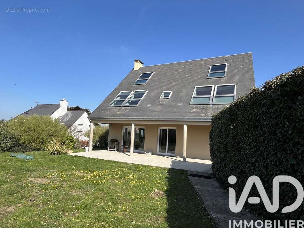 Maison 151 m² à Barneville-Carteret  - photo 3