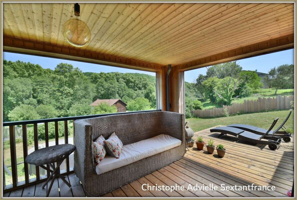 Maison ossature bois RT 2012, plain pied , 4 chambres, terrain de 6177 M2 en fond d'impasse avec belle vue - photo 2
