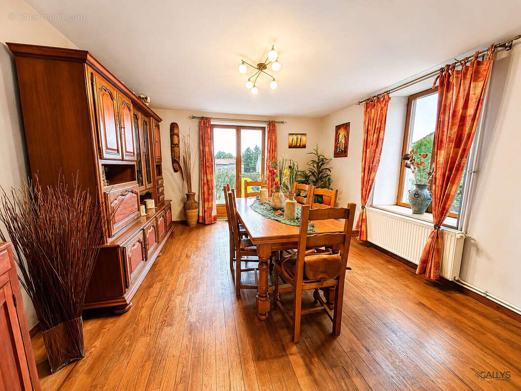 Maison 125 m² à Luneville  - photo 5