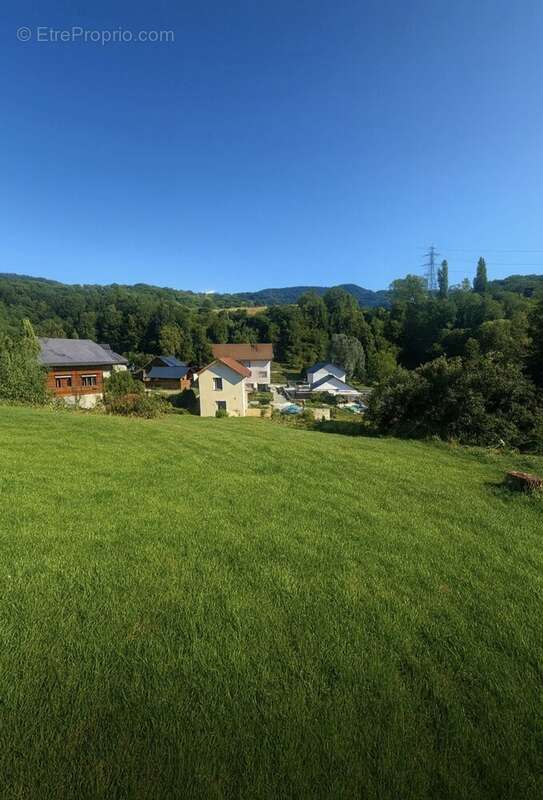 Terrain à LES MOLLETTES