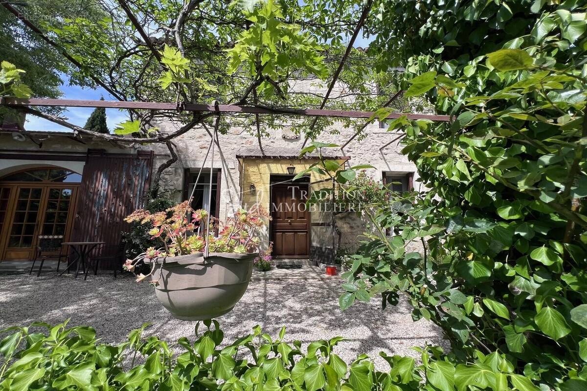 Maison à MAUSSANE-LES-ALPILLES
