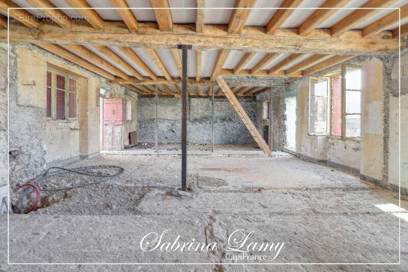 Maison à MONTMIRAIL