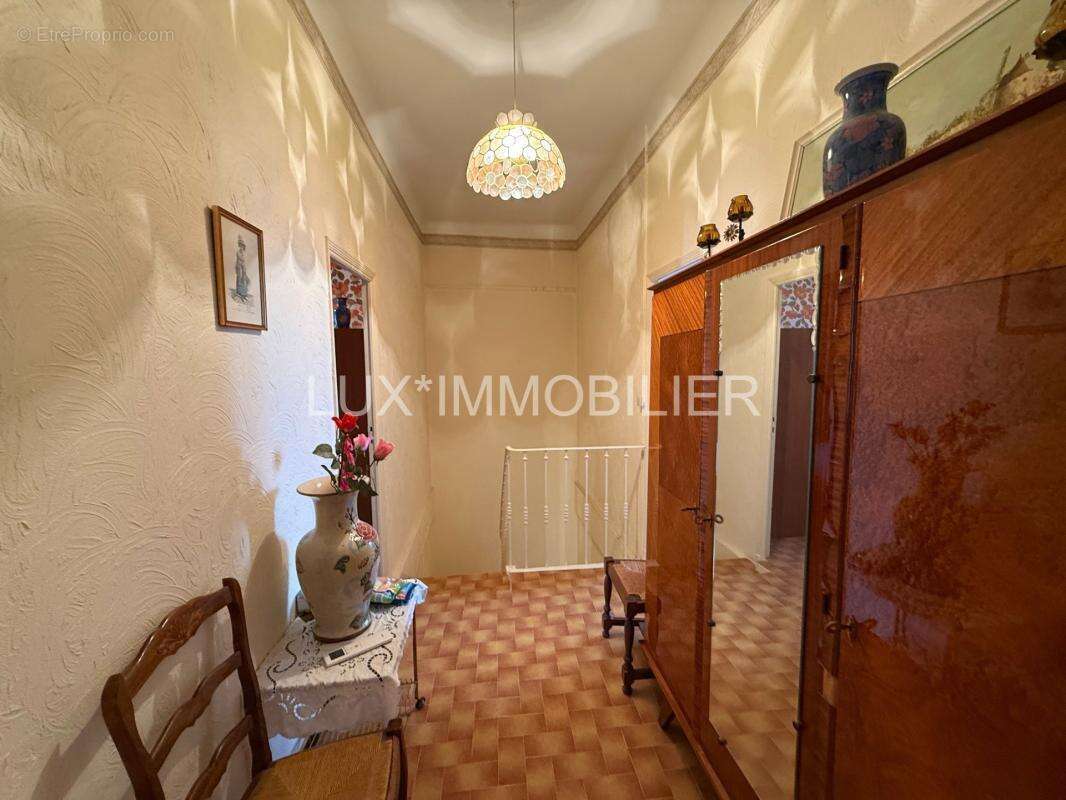 Chateaurenard - mas avec dependances a rafraichir - photo 18