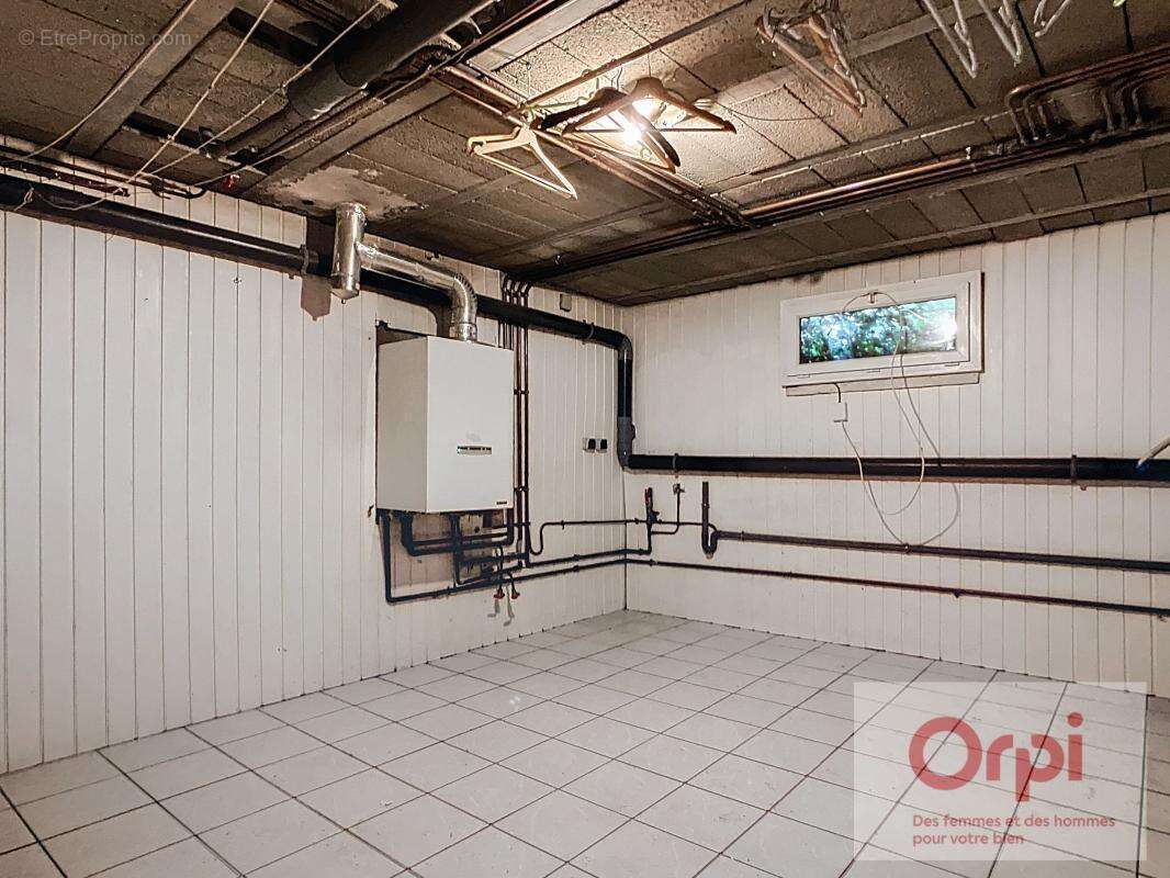 Maison à ISSY-LES-MOULINEAUX