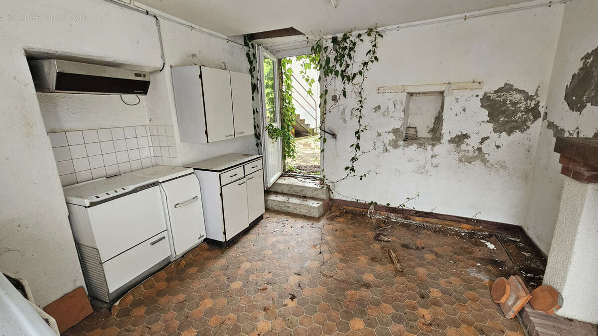 Maison à LE DORAT