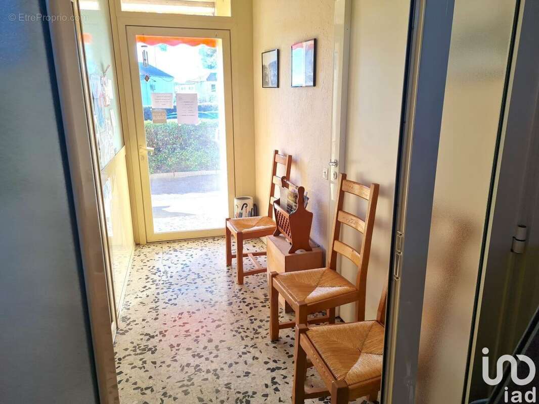 Photo 8 - Commerce à SEPTEMES-LES-VALLONS