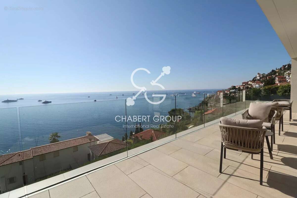 Appartement à ROQUEBRUNE-CAP-MARTIN