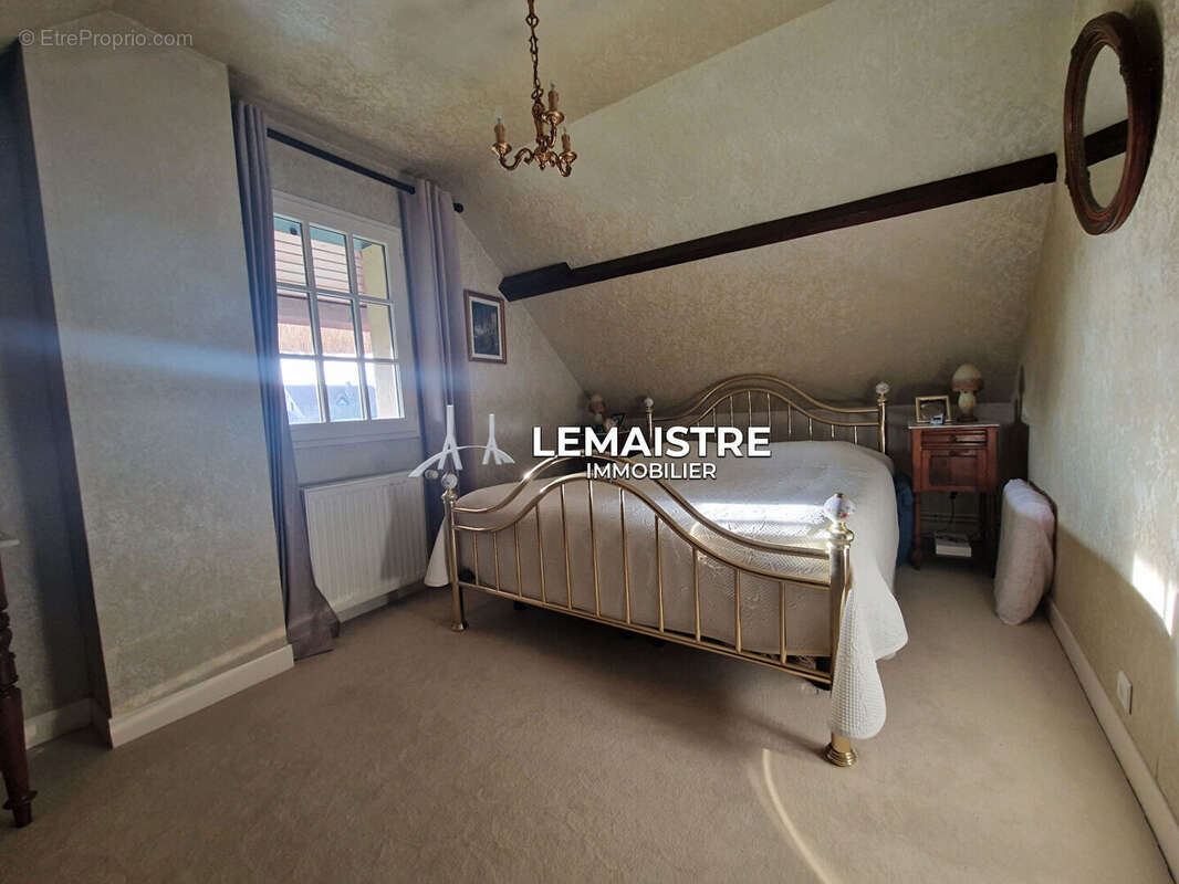 Maison à SAINT-ROMAIN-DE-COLBOSC