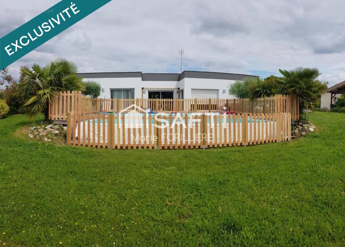 Photo 1 - Maison à CAMIAC-ET-SAINT-DENIS