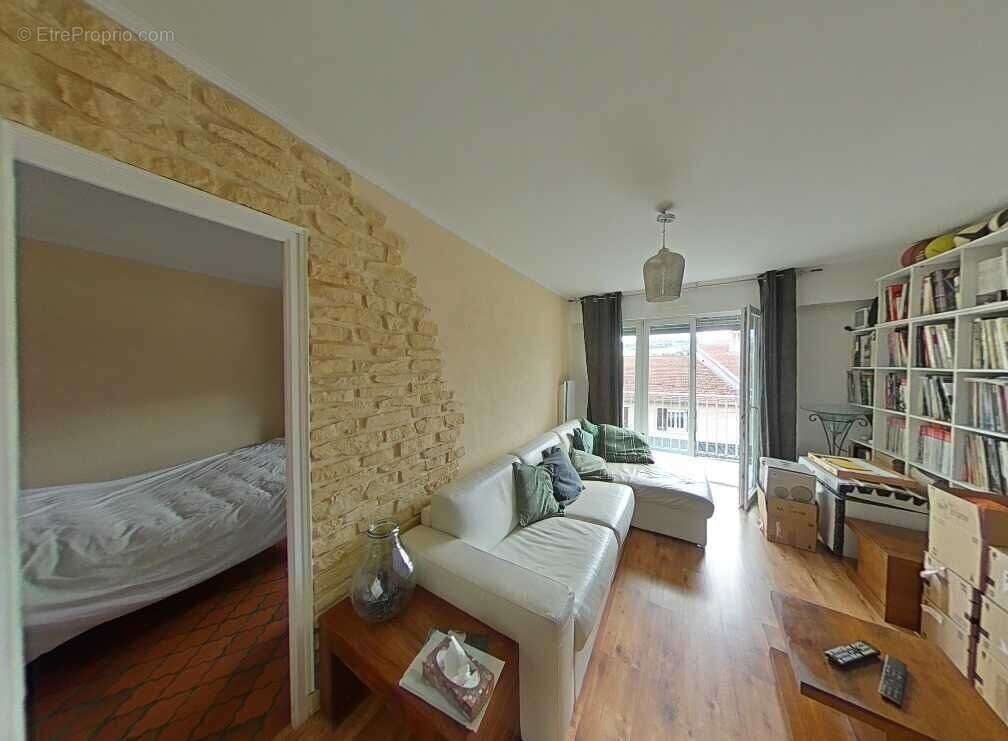 Appartement à AGINCOURT