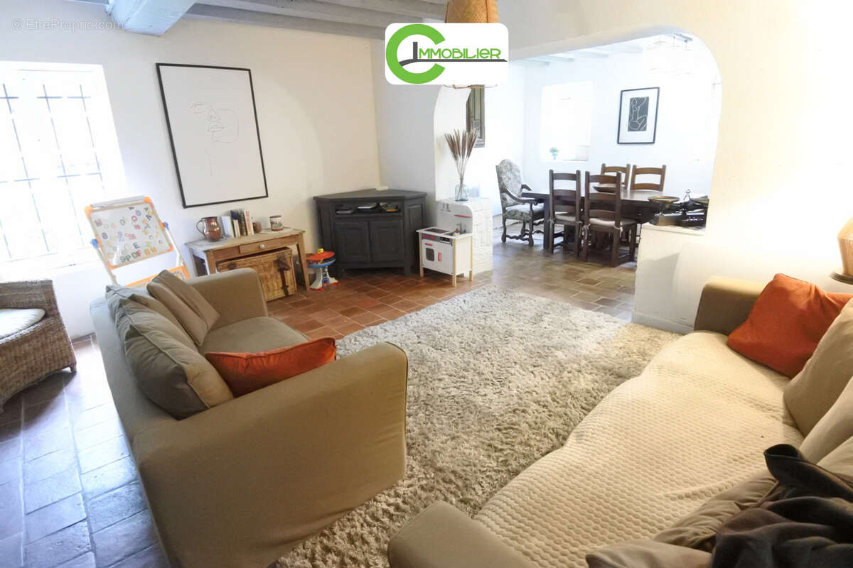 Maison à BONNETABLE