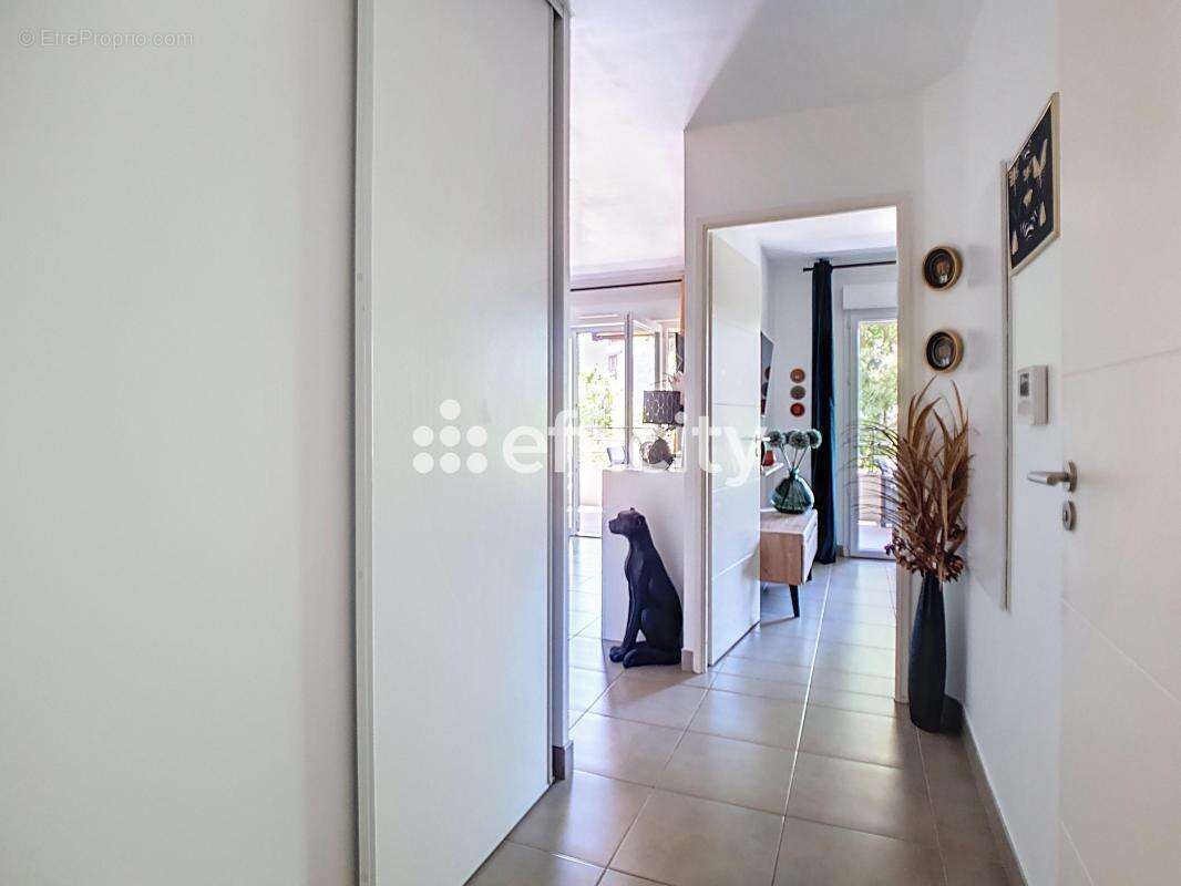 Appartement à FREJUS