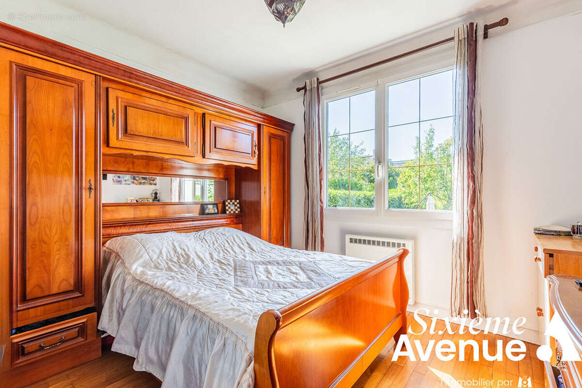 Maison à SAVIGNY-SUR-ORGE