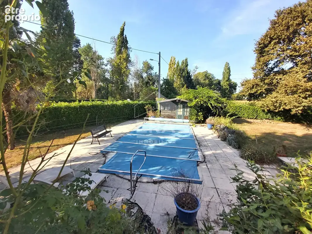 A 4km des commodités, Charmante Périgourdine avec diverses dépendances, une piscine et un agréable jardin arboré autour. - photo 7