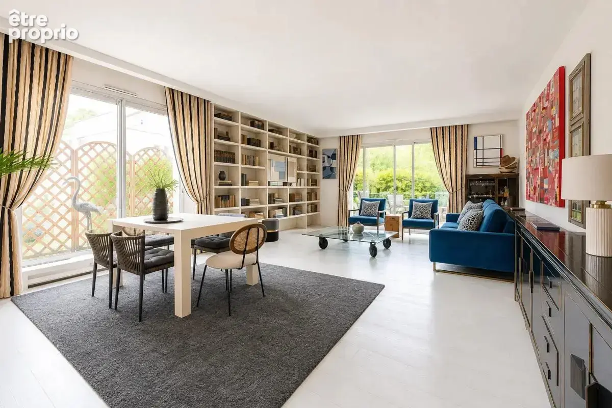 Appartement à NEUILLY-SUR-SEINE