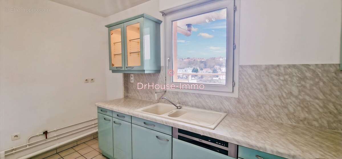 Appartement à CORBEIL-ESSONNES