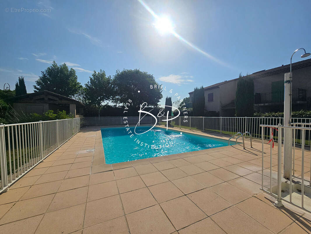 Appartement à LORGUES
