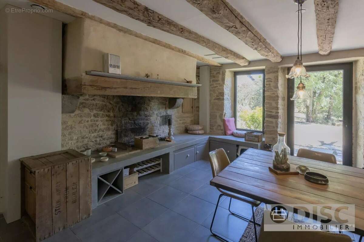 Belle maison en pierre mêlant charme et modernité avec terrain constructible, à 5 minutes de Caylus - photo 8