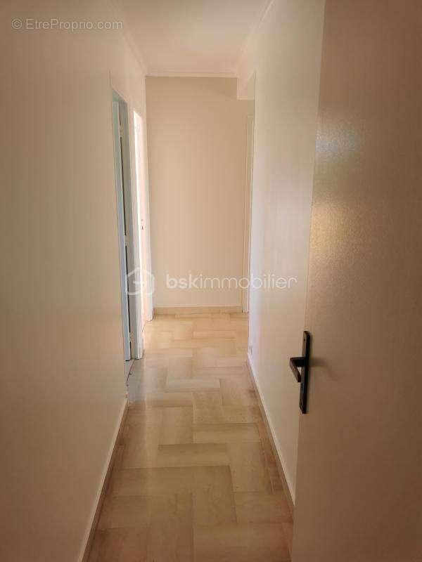 Appartement à LE CANNET