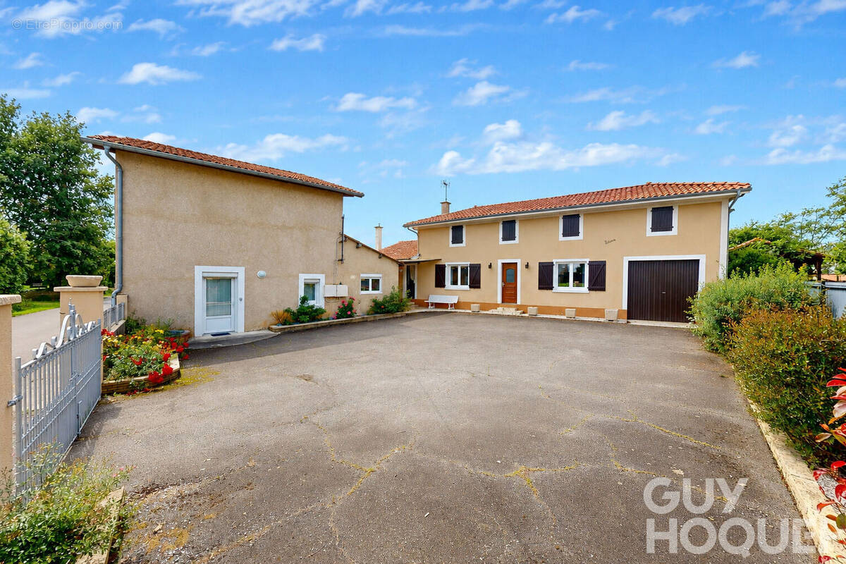 Maison à HAGETMAU