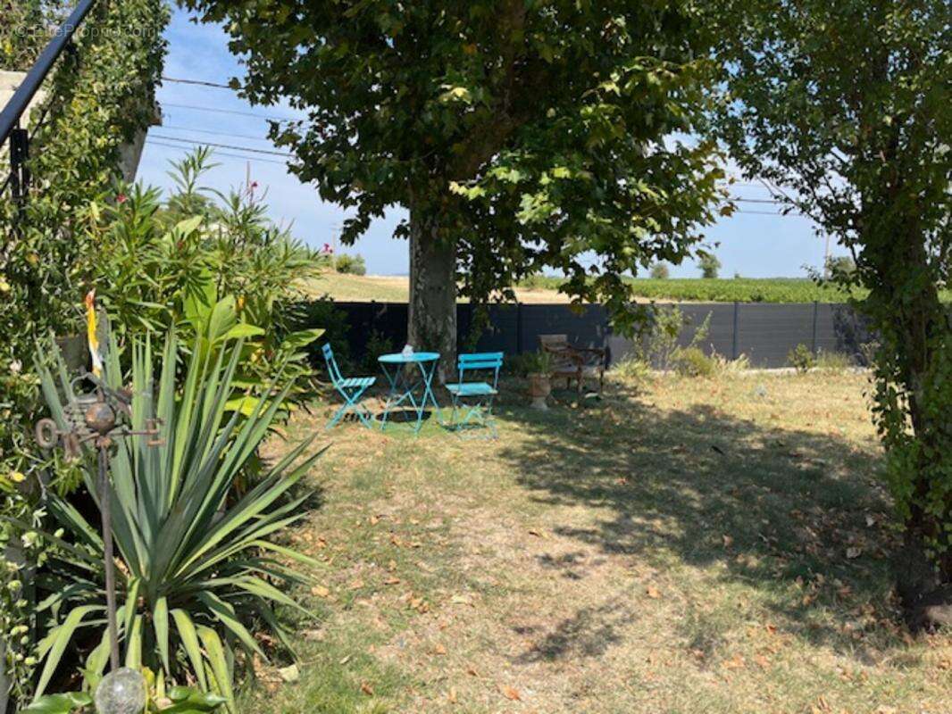 Maison en pierre avec piscine sur 8500 m² de terrain Bessas 10 pièce(s) 244 m2 - photo 18