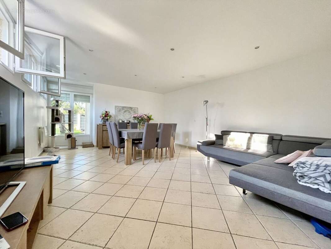 Maison à NEUILLY-SUR-MARNE