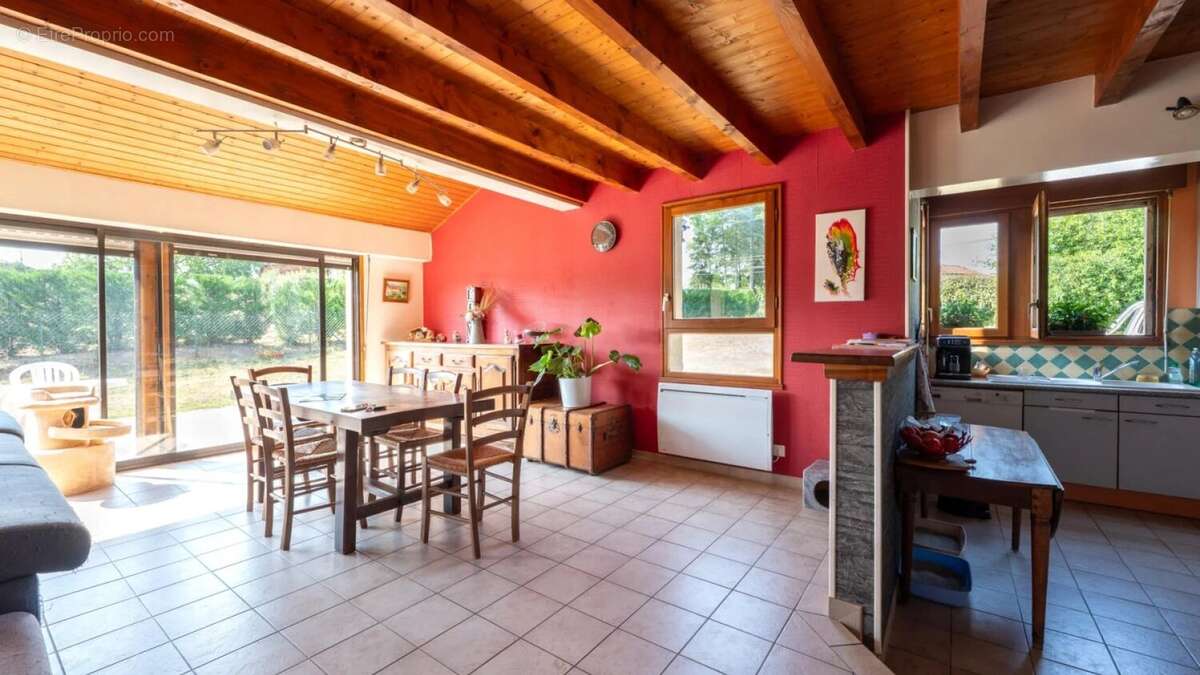 EXCLUSIVITE - Secteur Gourdon - Agréable et fonctionnelle Maison - photo 10