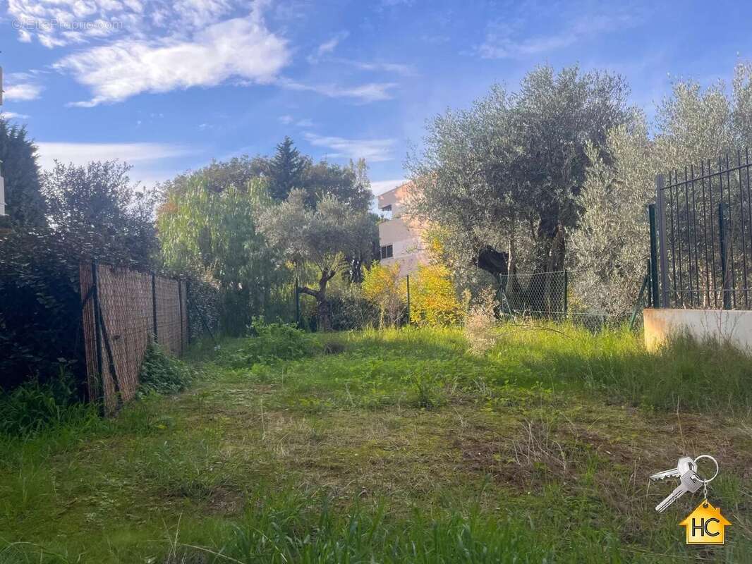Appartement à LE CANNET