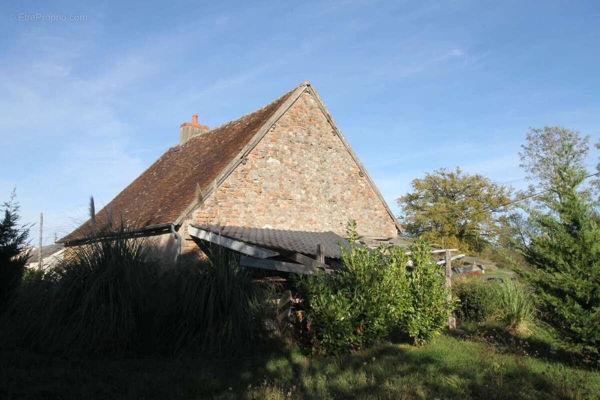 Maison à LA NOCLE-MAULAIX