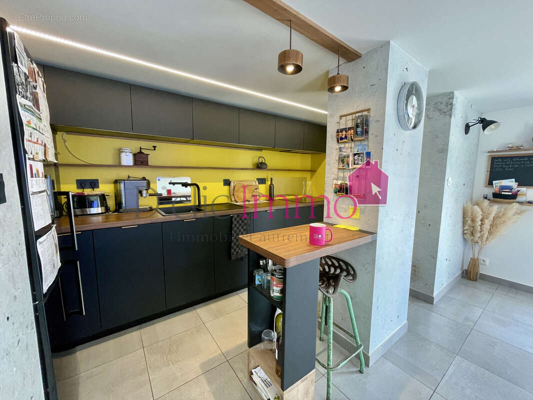 Appartement de caractère situé sur la corniche ! - photo 5