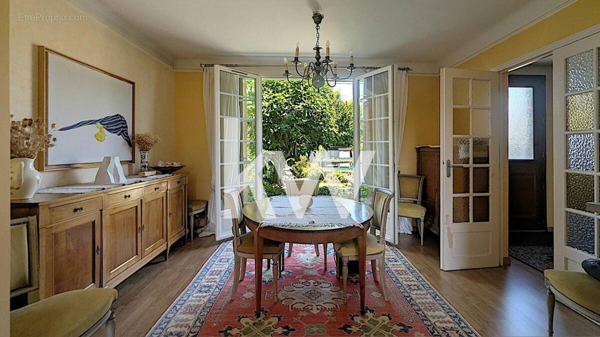 Maison à DEUIL-LA-BARRE