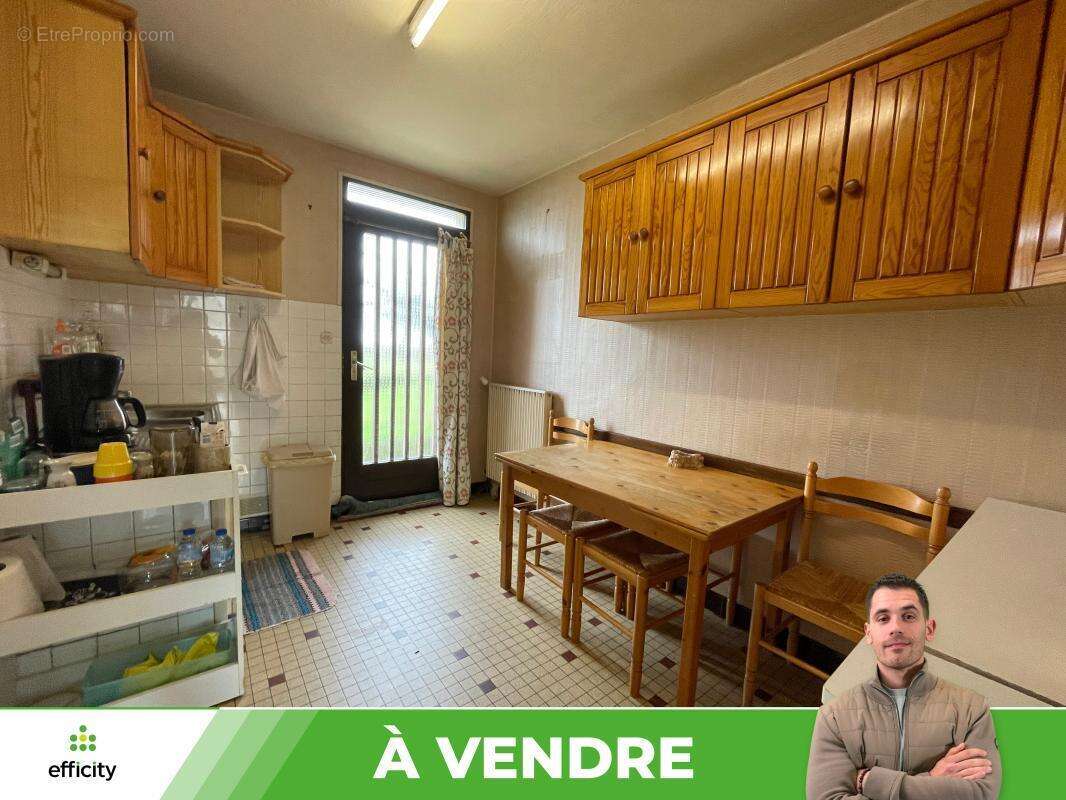 Maison à MAGNE